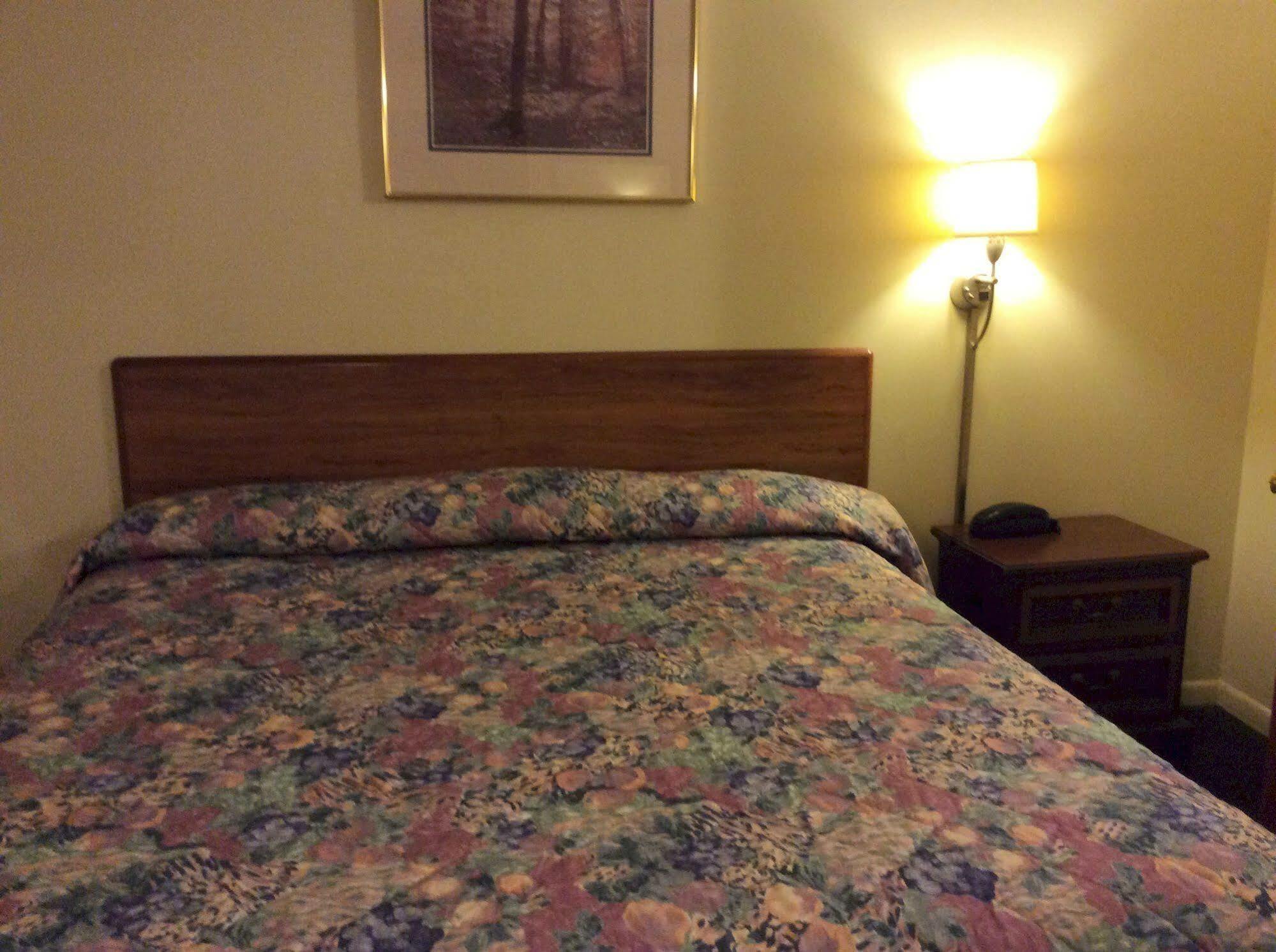 Regency Inn Bridgeport-Frankenmuth Екстериор снимка